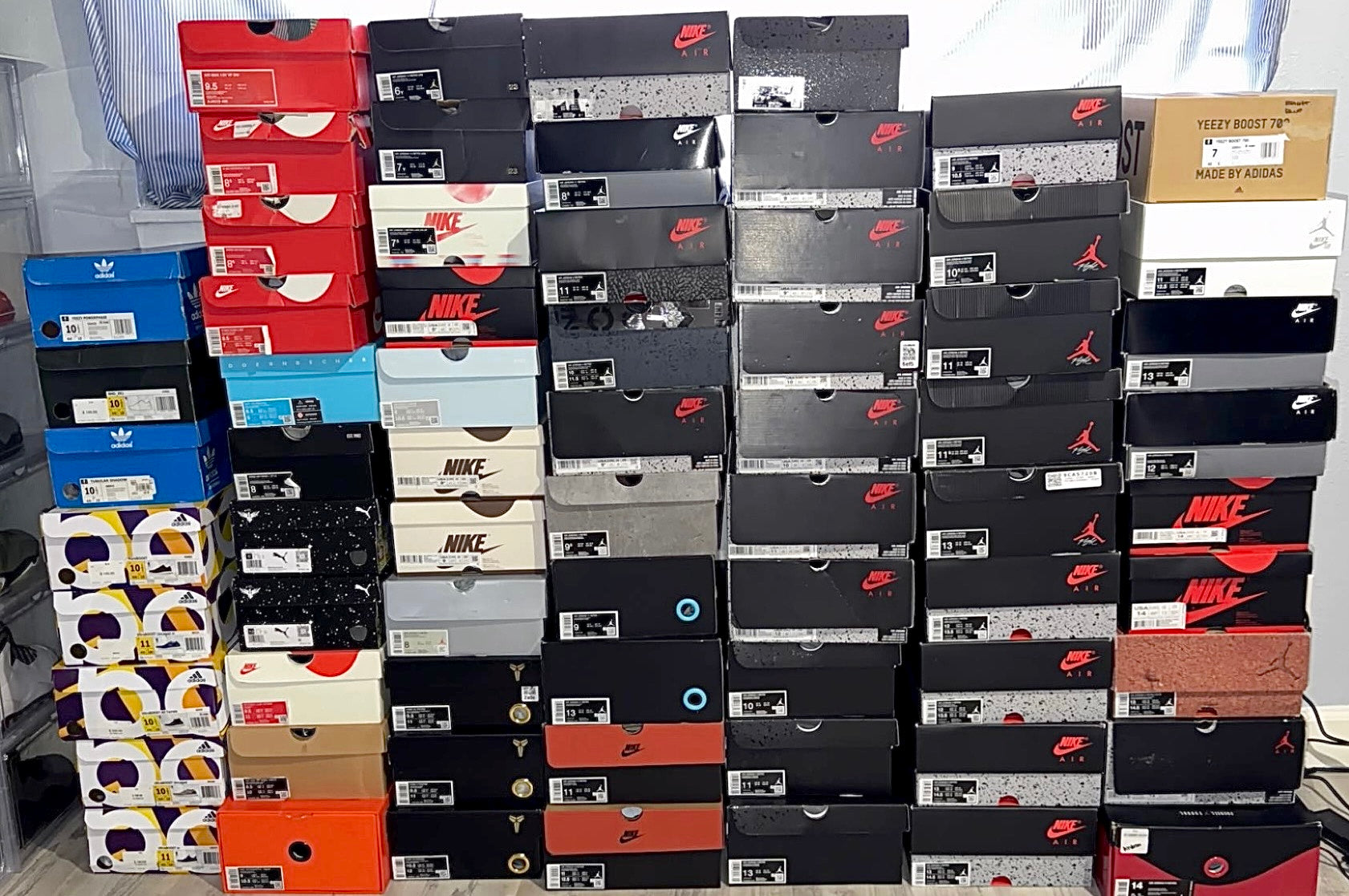 Sneakers