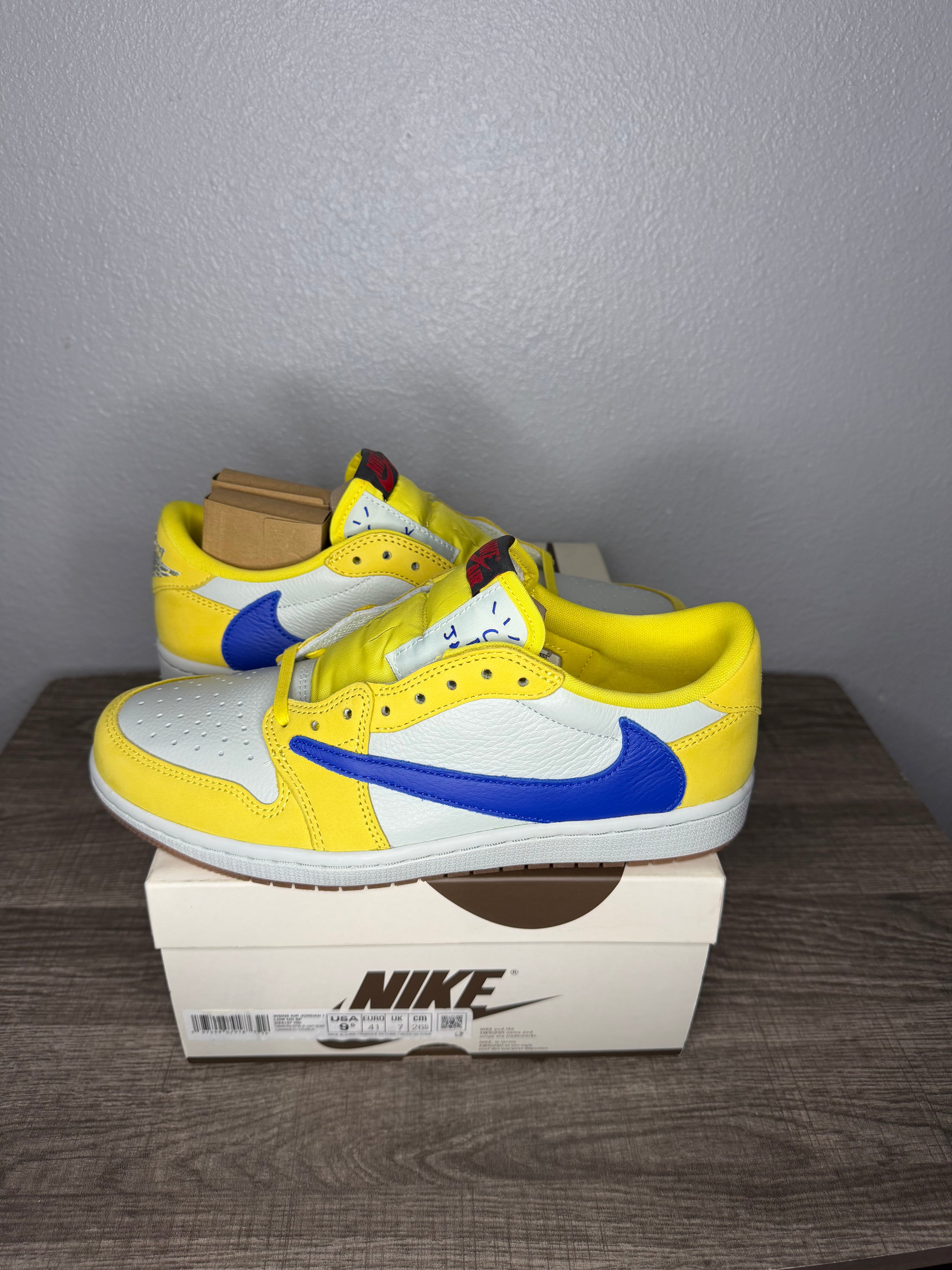 Air Jordan 1 Low Travis Scott “Canary Yellow”