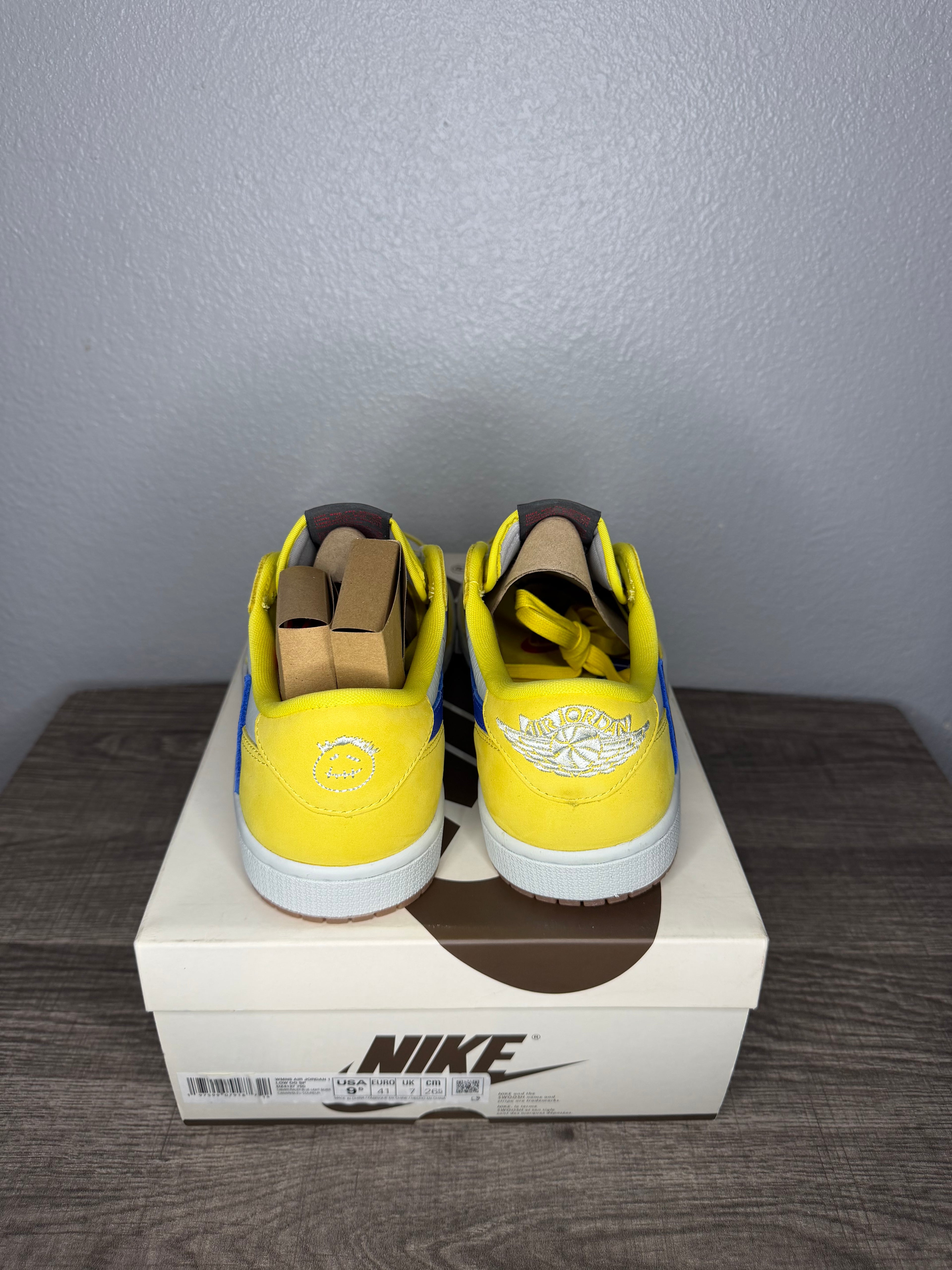 Air Jordan 1 Low Travis Scott “Canary Yellow”