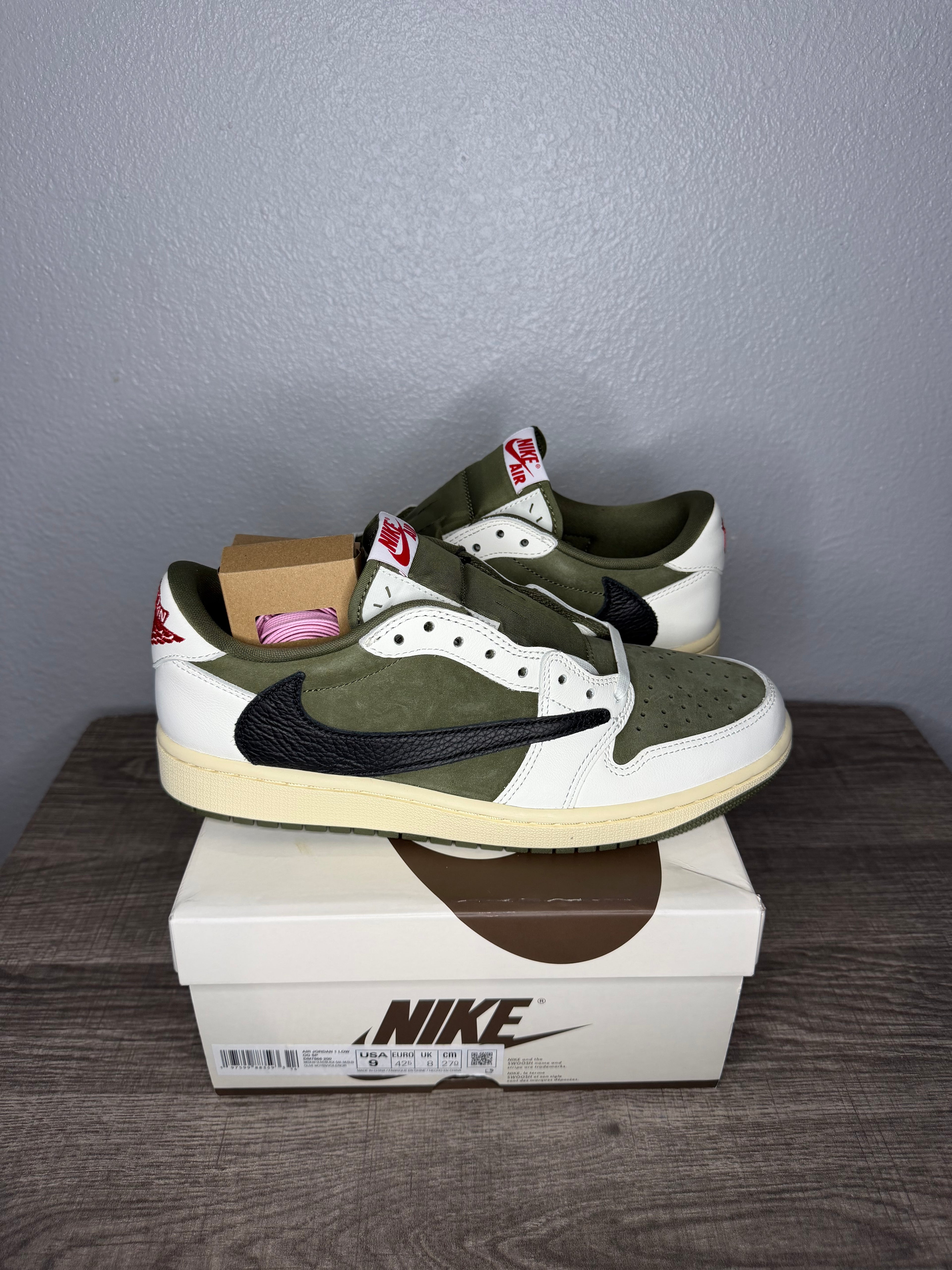 Air Jordan 1 Low Travis Scott “Medium Olive”