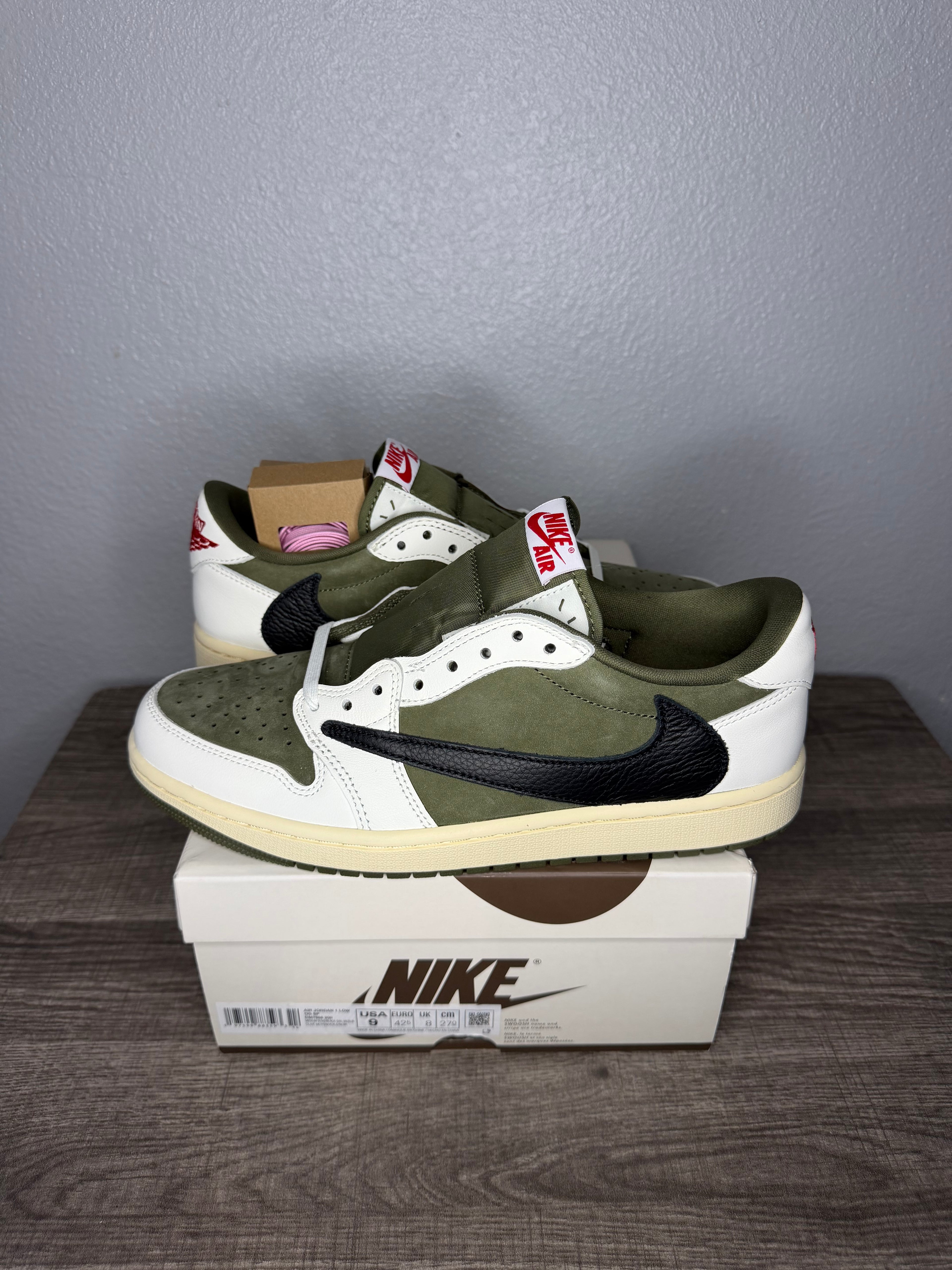Air Jordan 1 Low Travis Scott “Medium Olive”