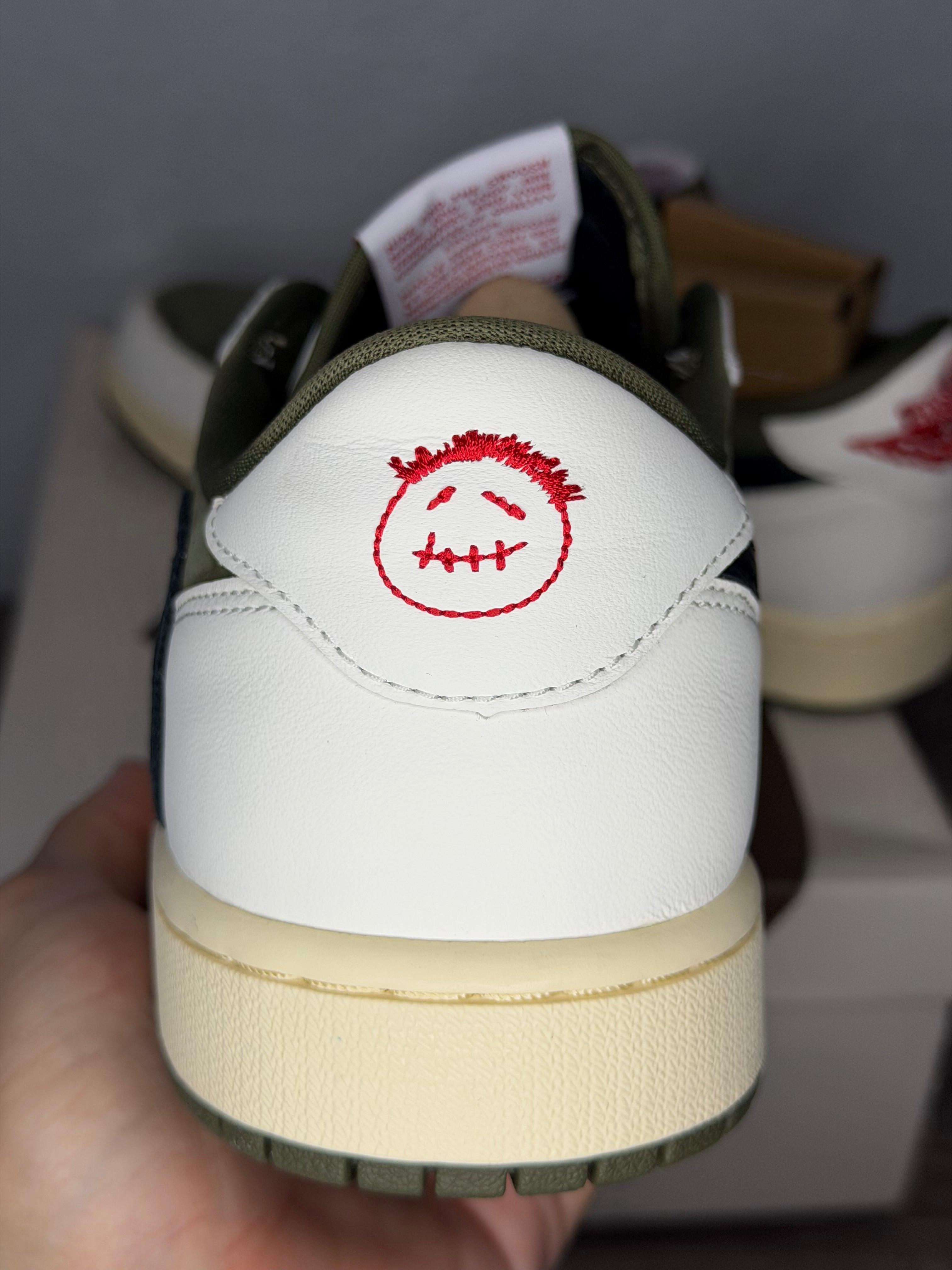 Air Jordan 1 Low Travis Scott “Medium Olive”