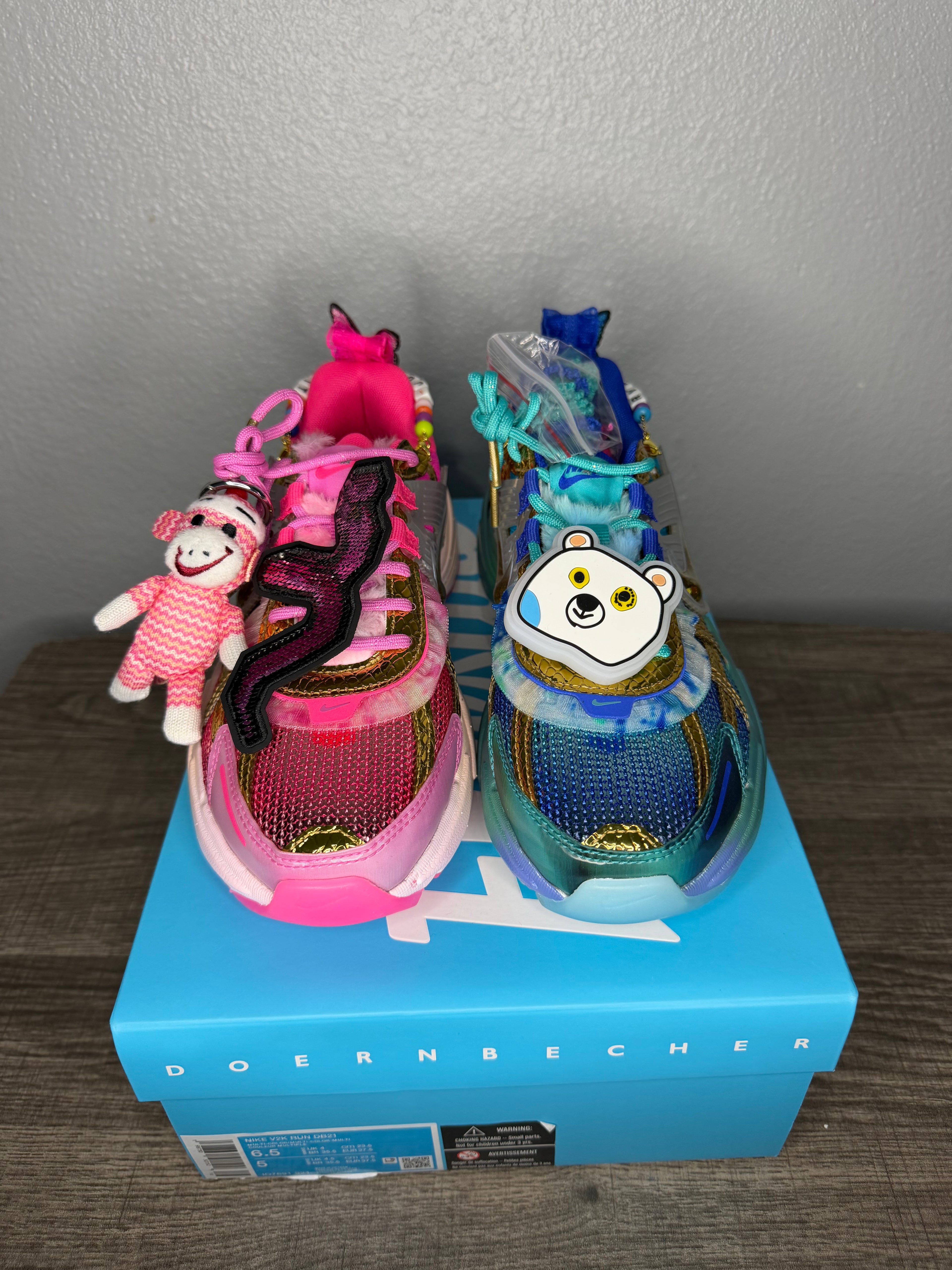 Nike V2K Run Doernbecher Khovny Vignery