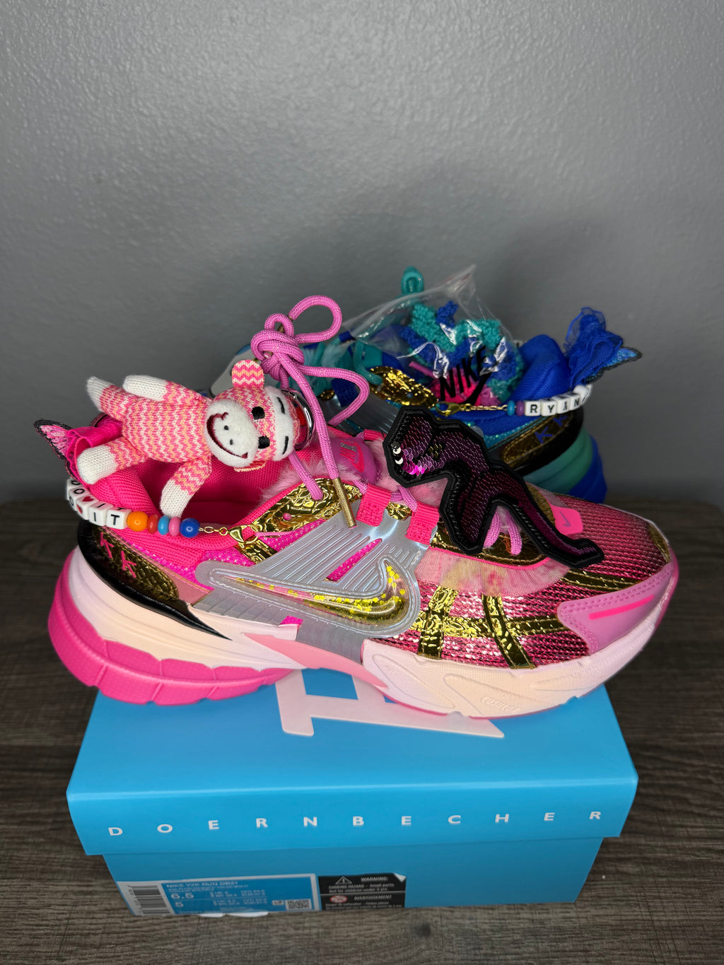 Nike V2K Run Doernbecher Khovny Vignery