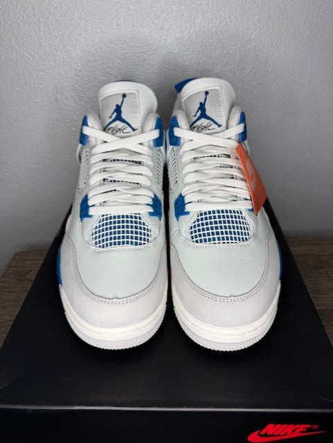 Air Jordan 4 "Military Blue"